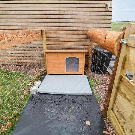 Goose Pod Villa Устър Екстериор снимка