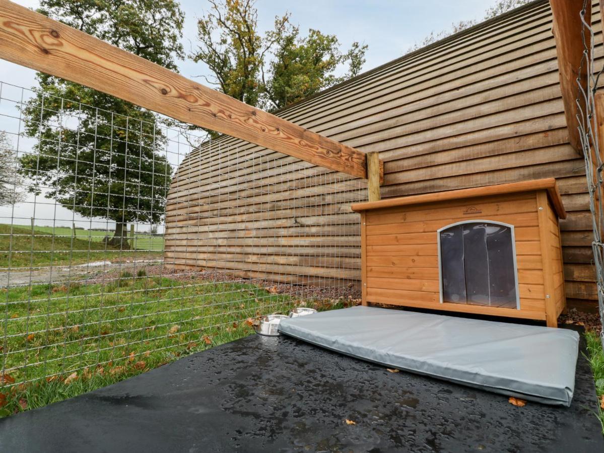 Goose Pod Villa Устър Екстериор снимка